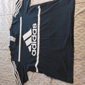 Mens Medium Adidas Tshirt